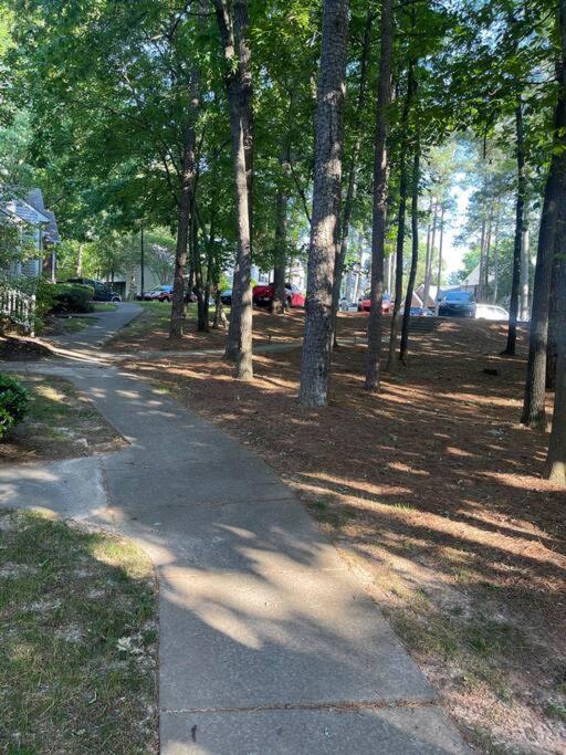 Апартаменты Simple Elegant Townhouse Dt Raleigh Ncsu Экстерьер фото